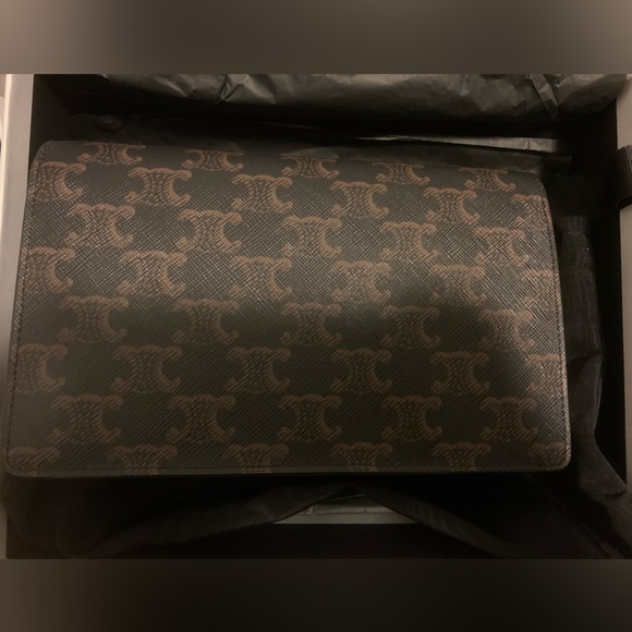 Celine WALLET ON STRAP IN TRIOMPHE CANVAS AND SMOOTH LAMBSKIN - Picture 5 of 10